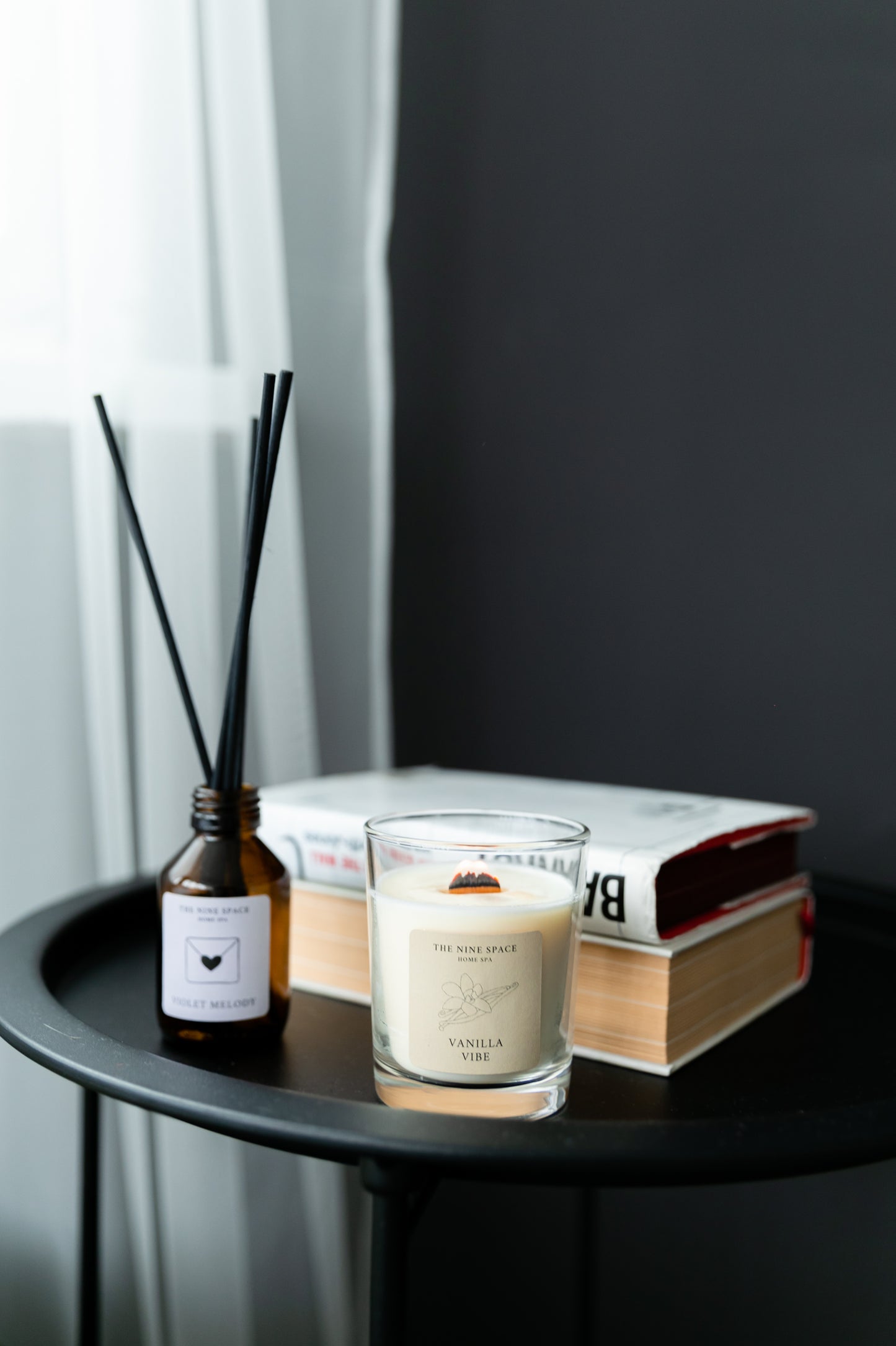 VANILLA Vibe Kerze - Klarglas mit Holzdocht