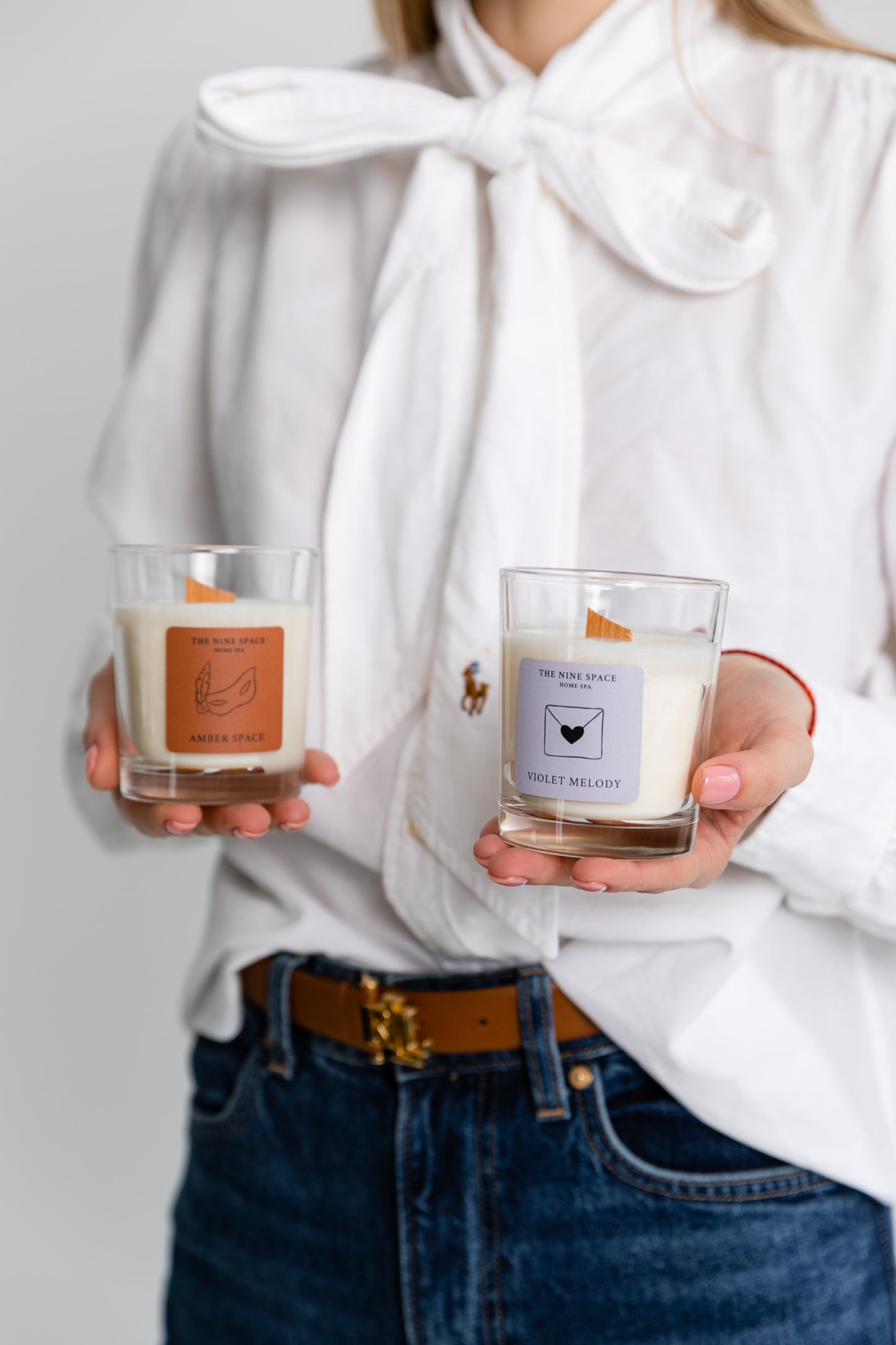 AMBER SPACE Kerze - Klarglas mit Holzdocht