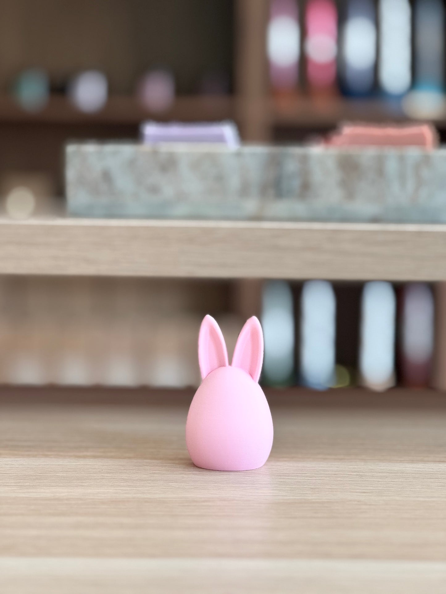 Minimalistische Osterhasen