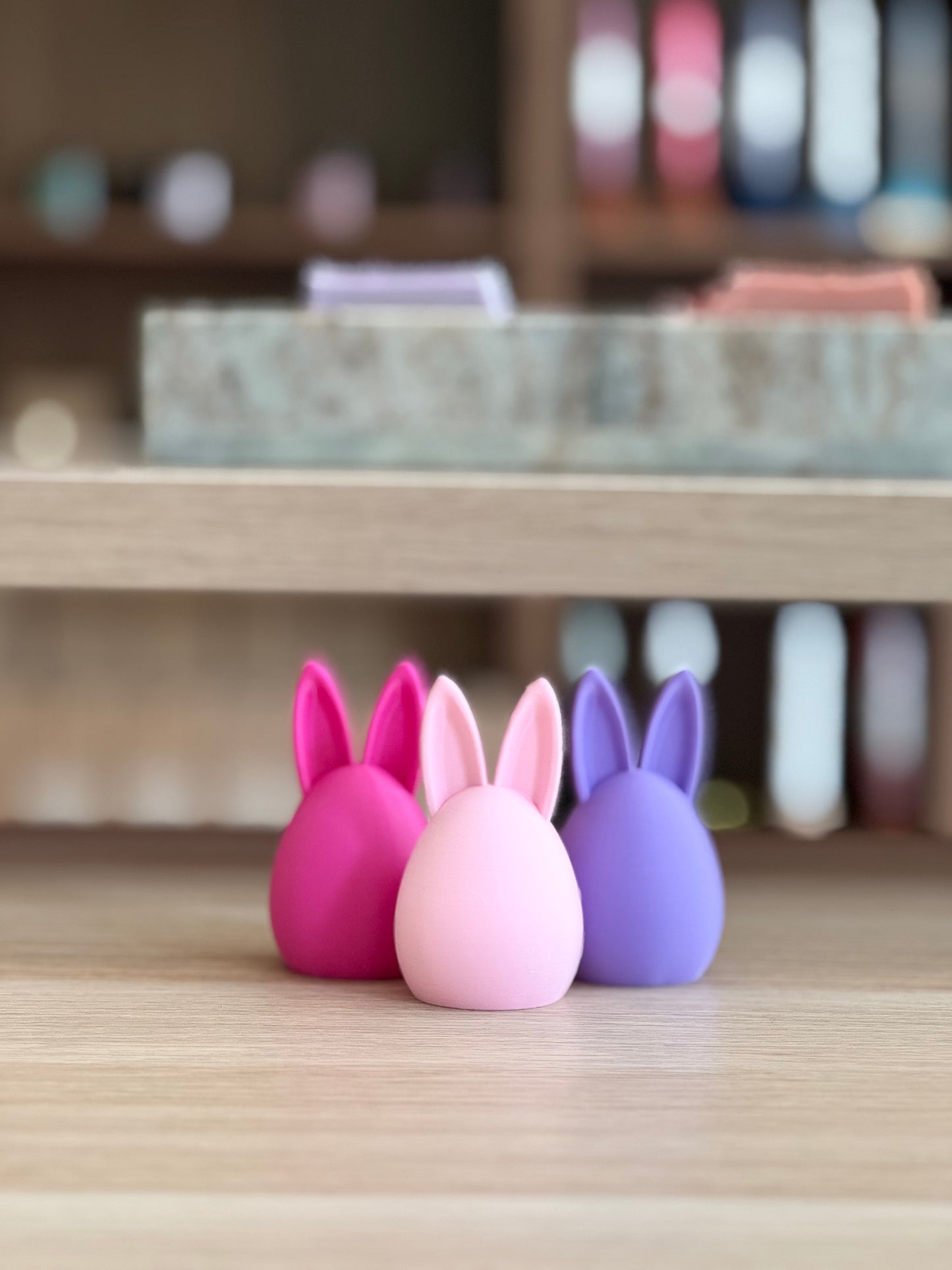 Minimalistische Osterhasen