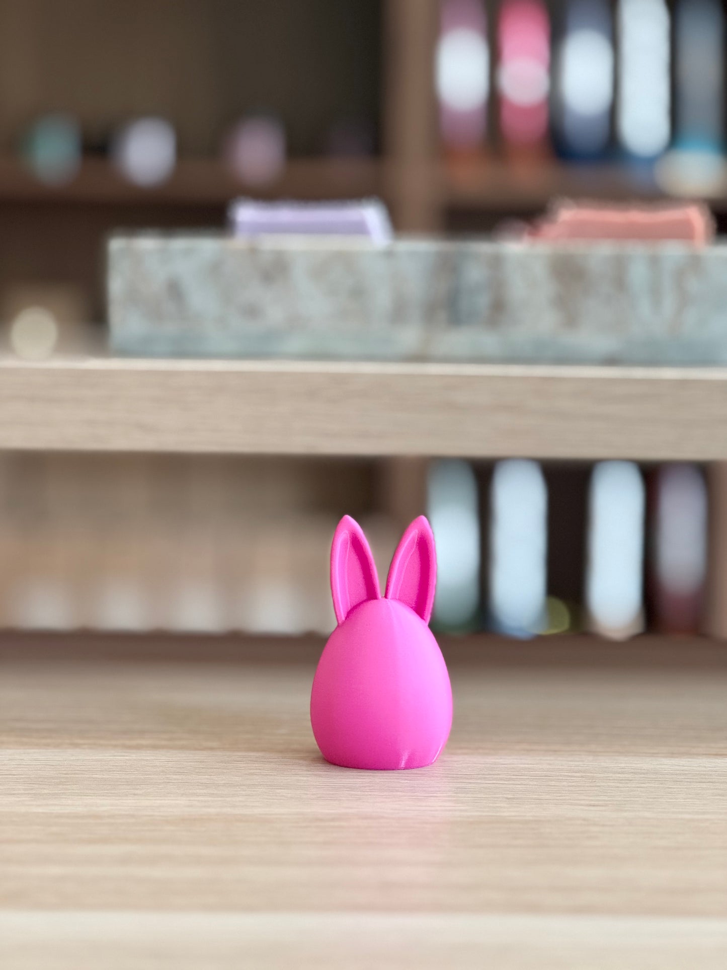 Minimalistische Osterhasen