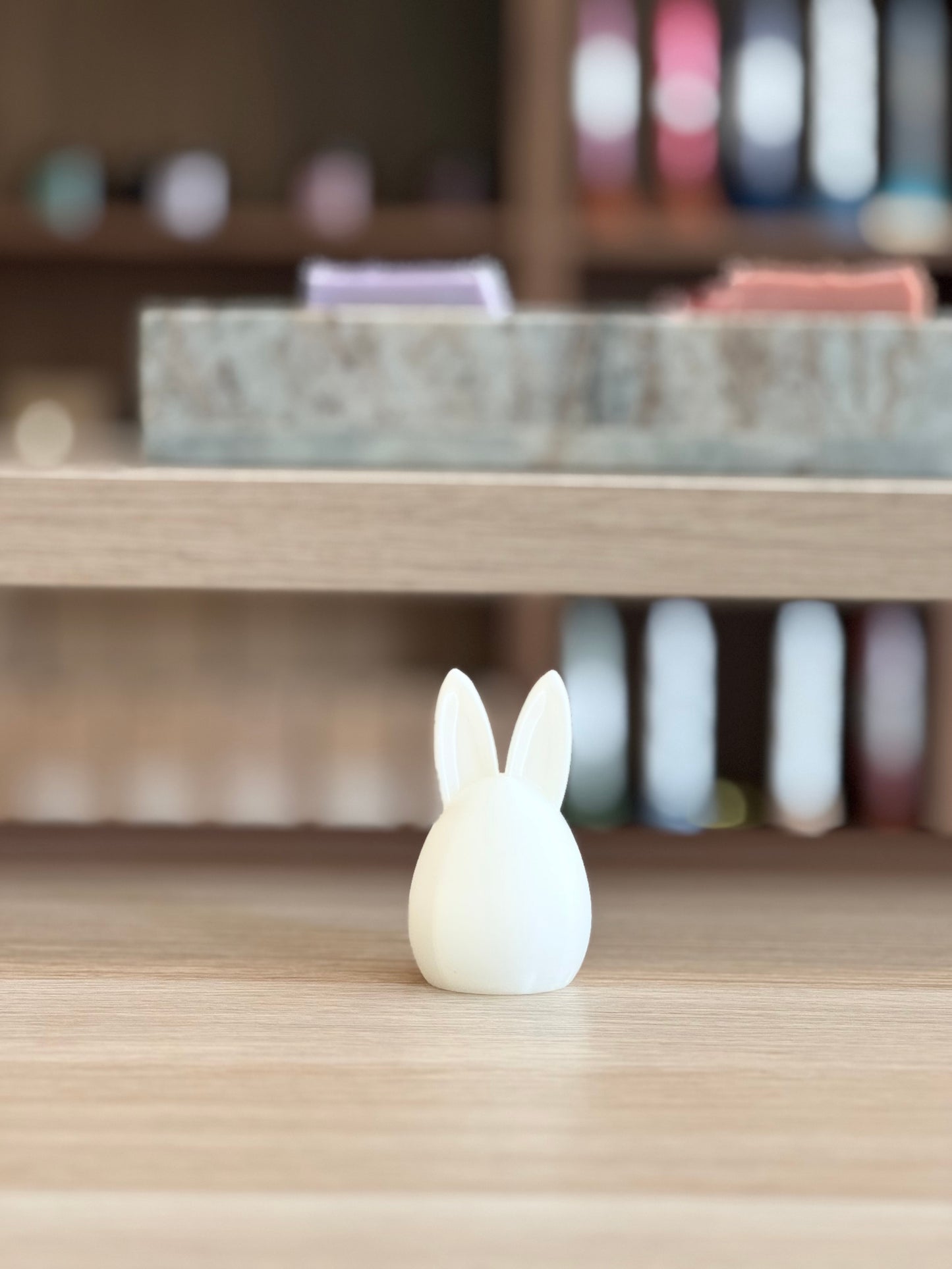 Minimalistische Osterhasen