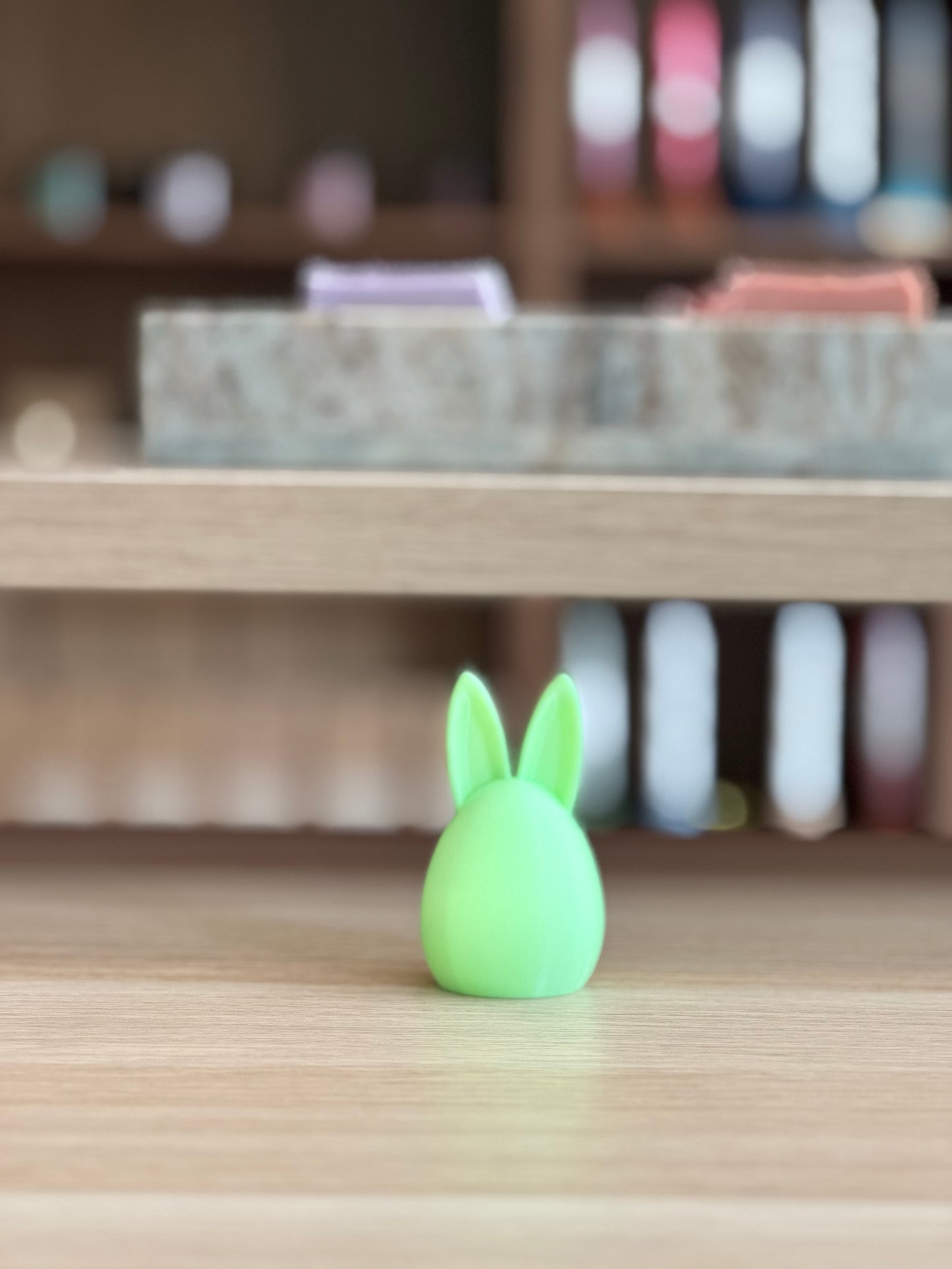 Minimalistische Osterhasen