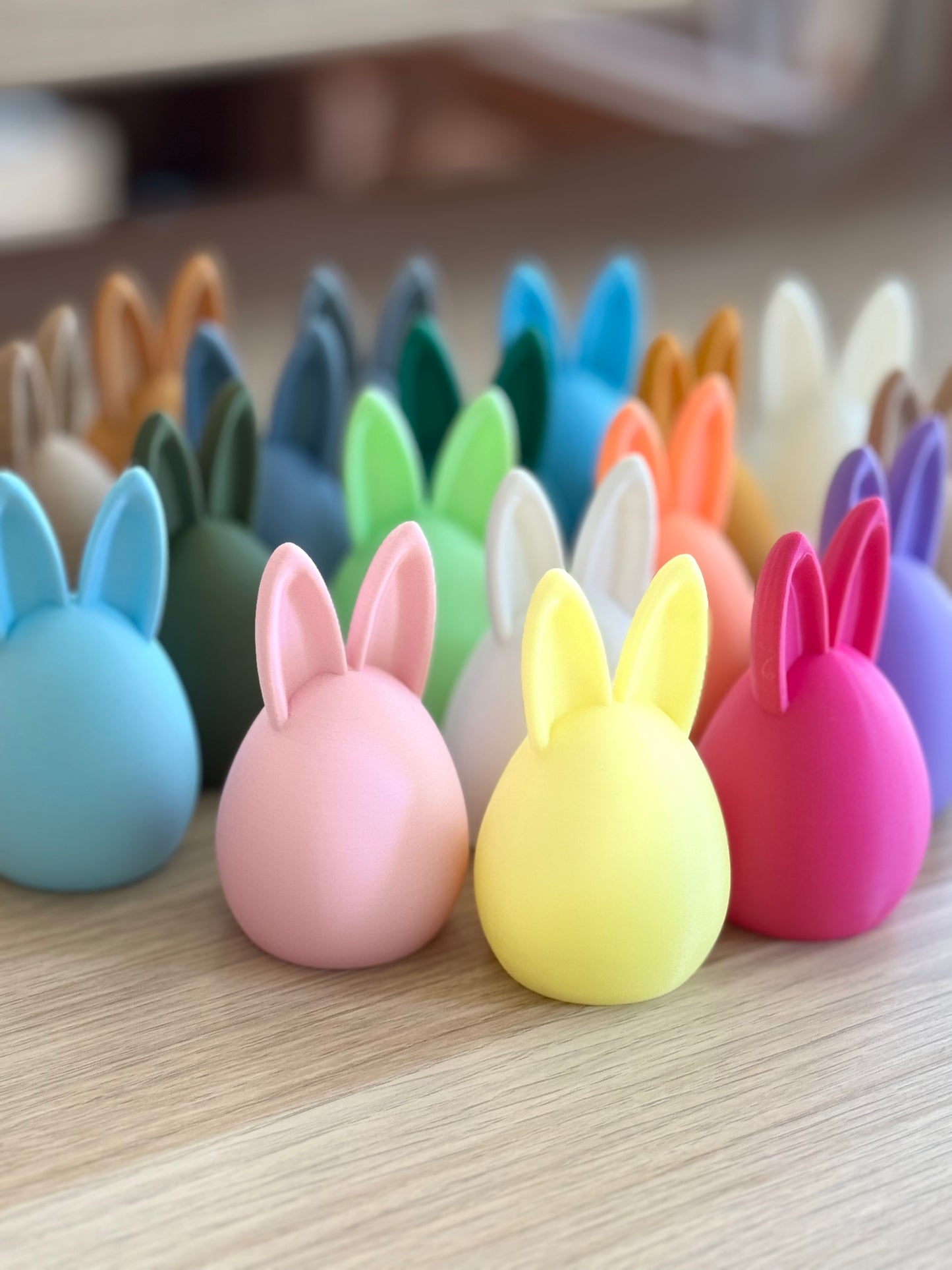 Minimalistische Osterhasen