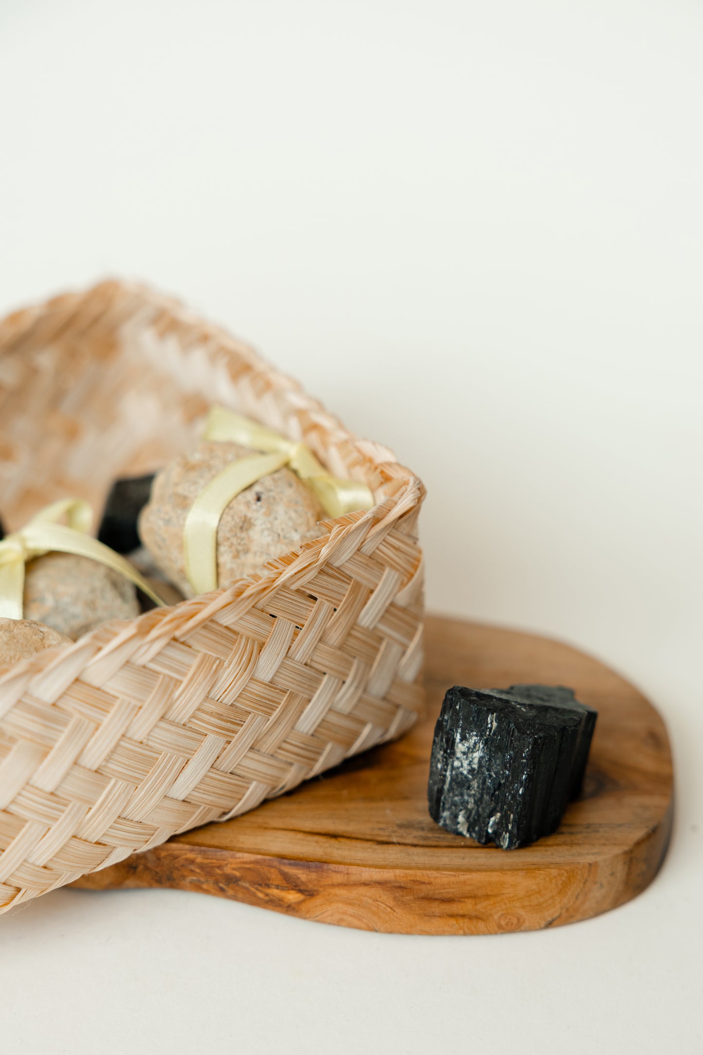 NATURSTÜCKE – Rohe Kristalle in natürlicher Form
