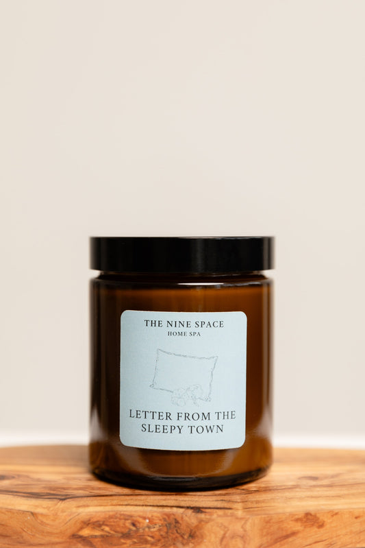 Letter from the SLEEPY TOWN Kerze - Braunglas