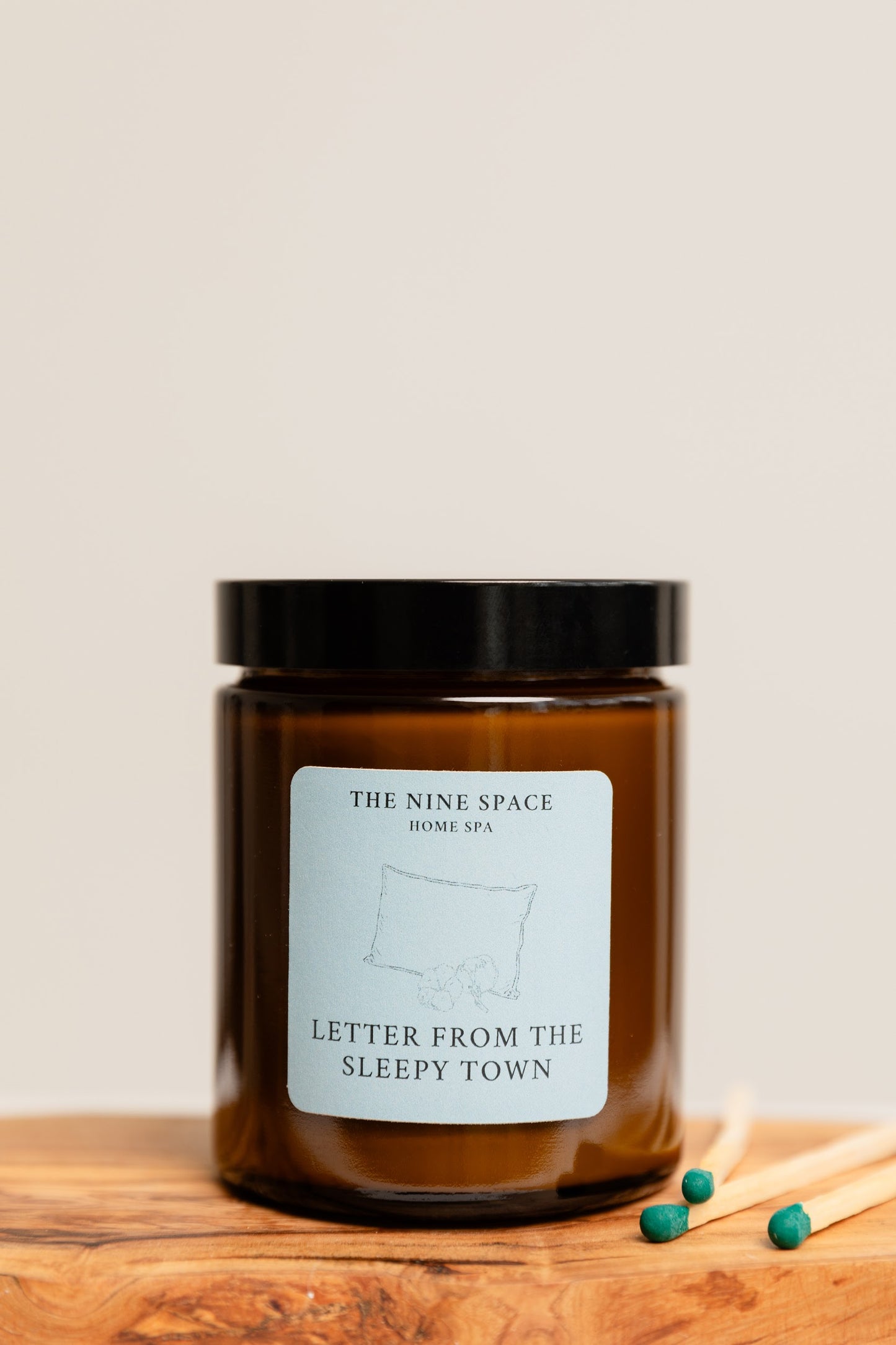 Letter from the SLEEPY TOWN Kerze - Braunglas