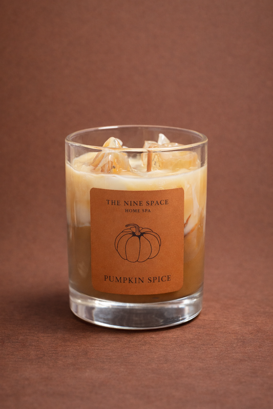 Iced Pumpkin Spice – Würzig-cremige Duftkerze im Iced-Drink-Look