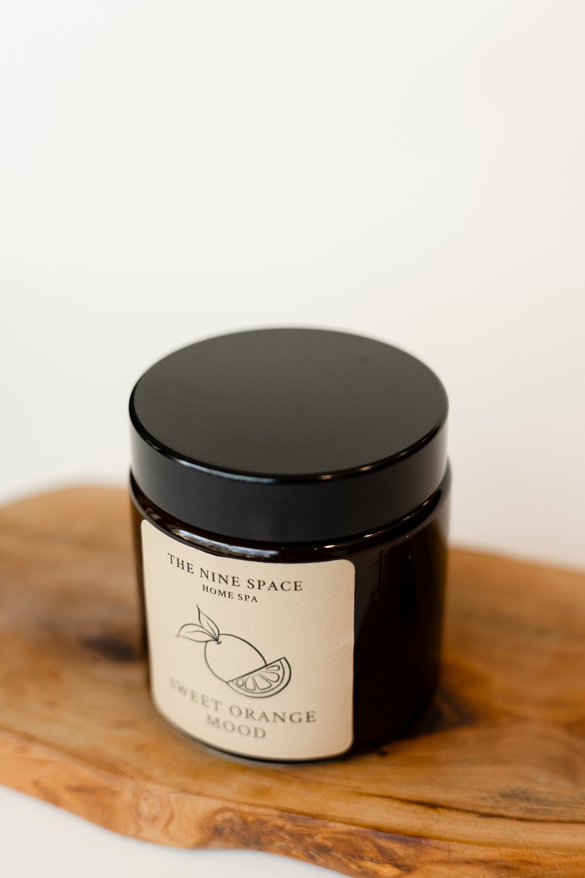 Orange Duftkerze aus Sojawachs handgegossen | THE NINE SPACE