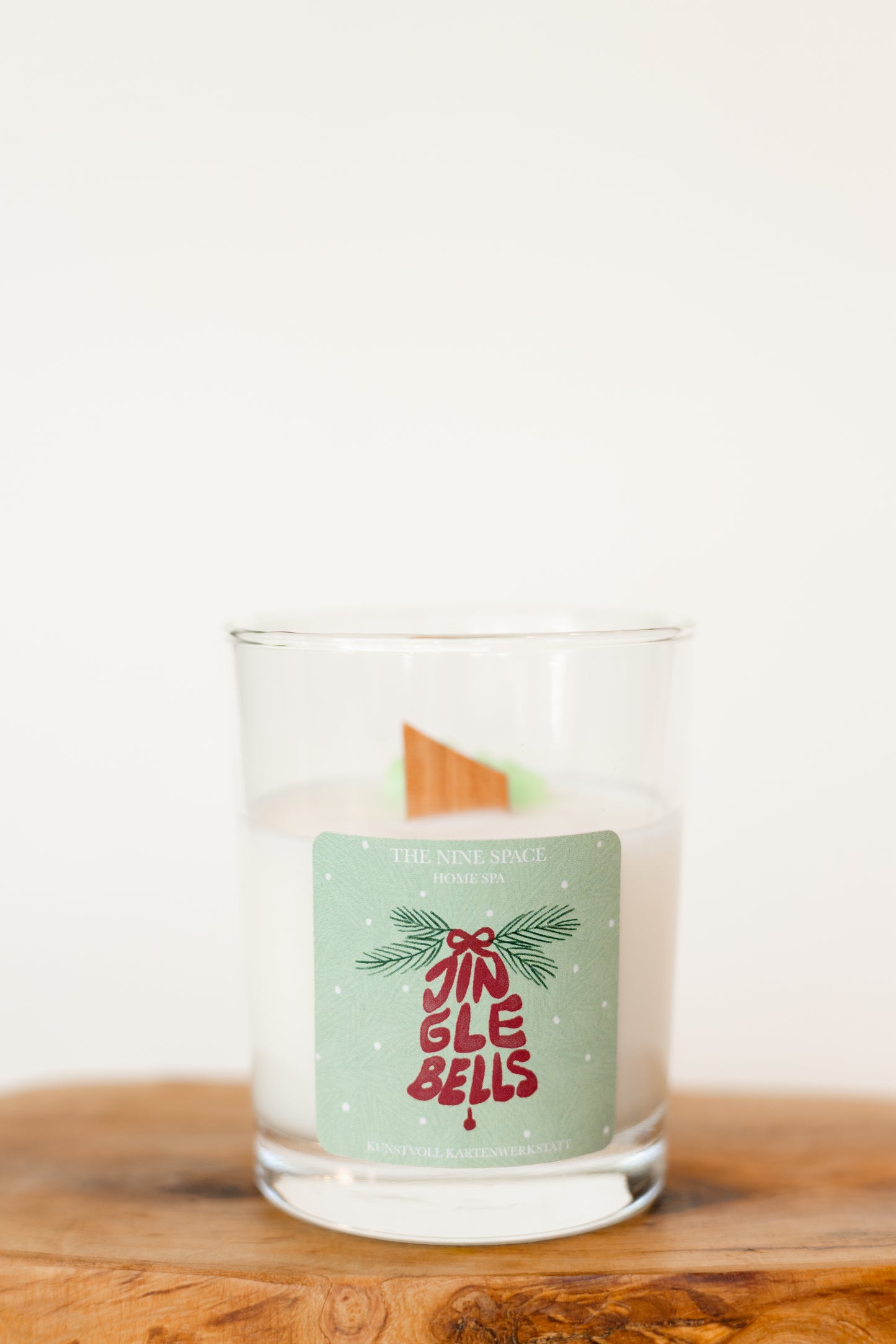LIMITED EDITION - JINGLE BELLS Mood Kerze - Klarglas mit Holzdocht Mini