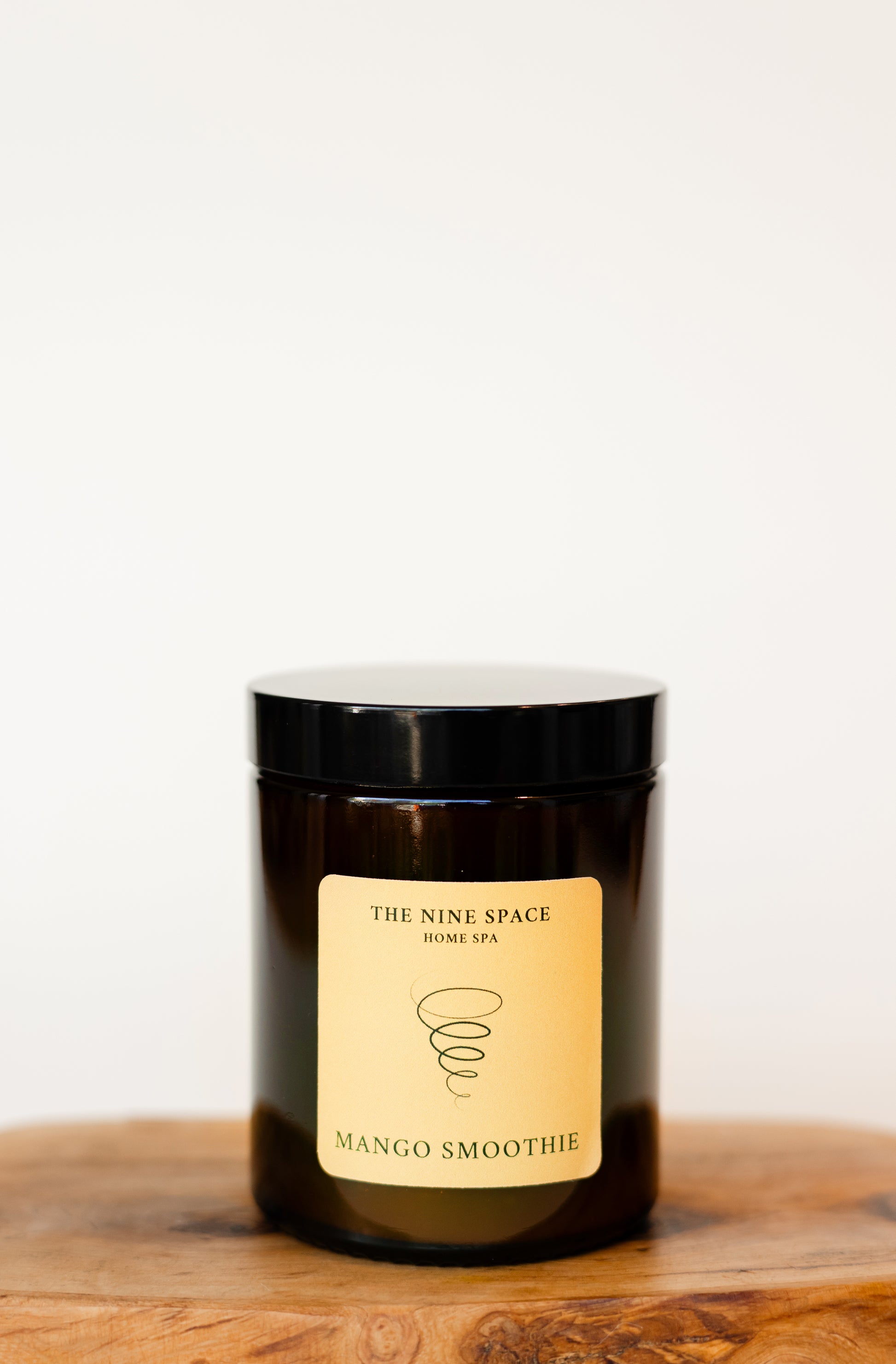 MANGO SMOOTHIE Kerze Braunglas tropisch und fruchtig | THE NINE SPACE