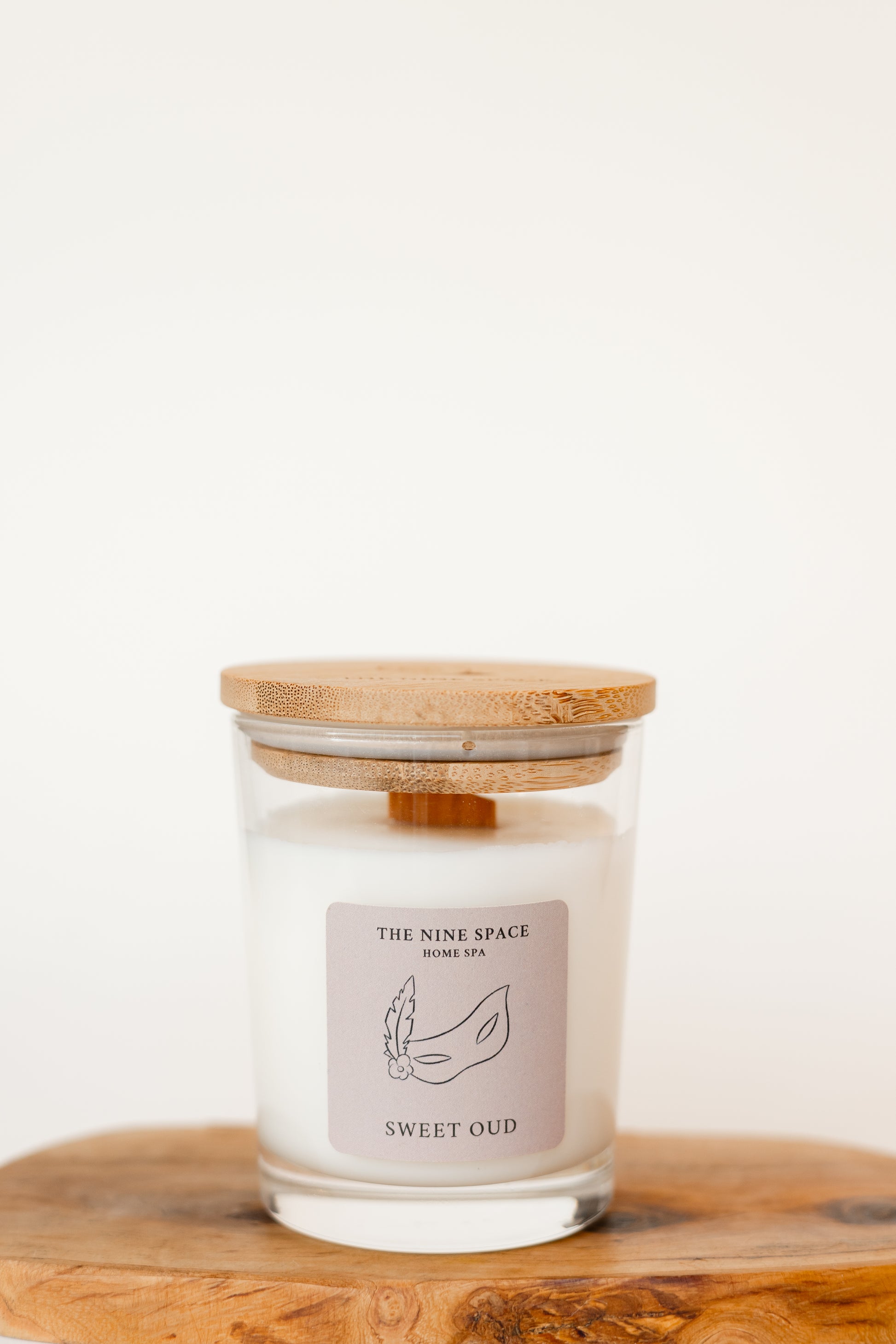 SWEET OUD Kerze Klarglas mit Holzdocht Oudduft | THE NINE SPACE