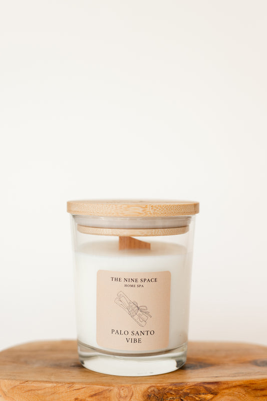 PALO SANTO Vibe Kerze Klarglas mit Holzdocht | THE NINE SPACE
