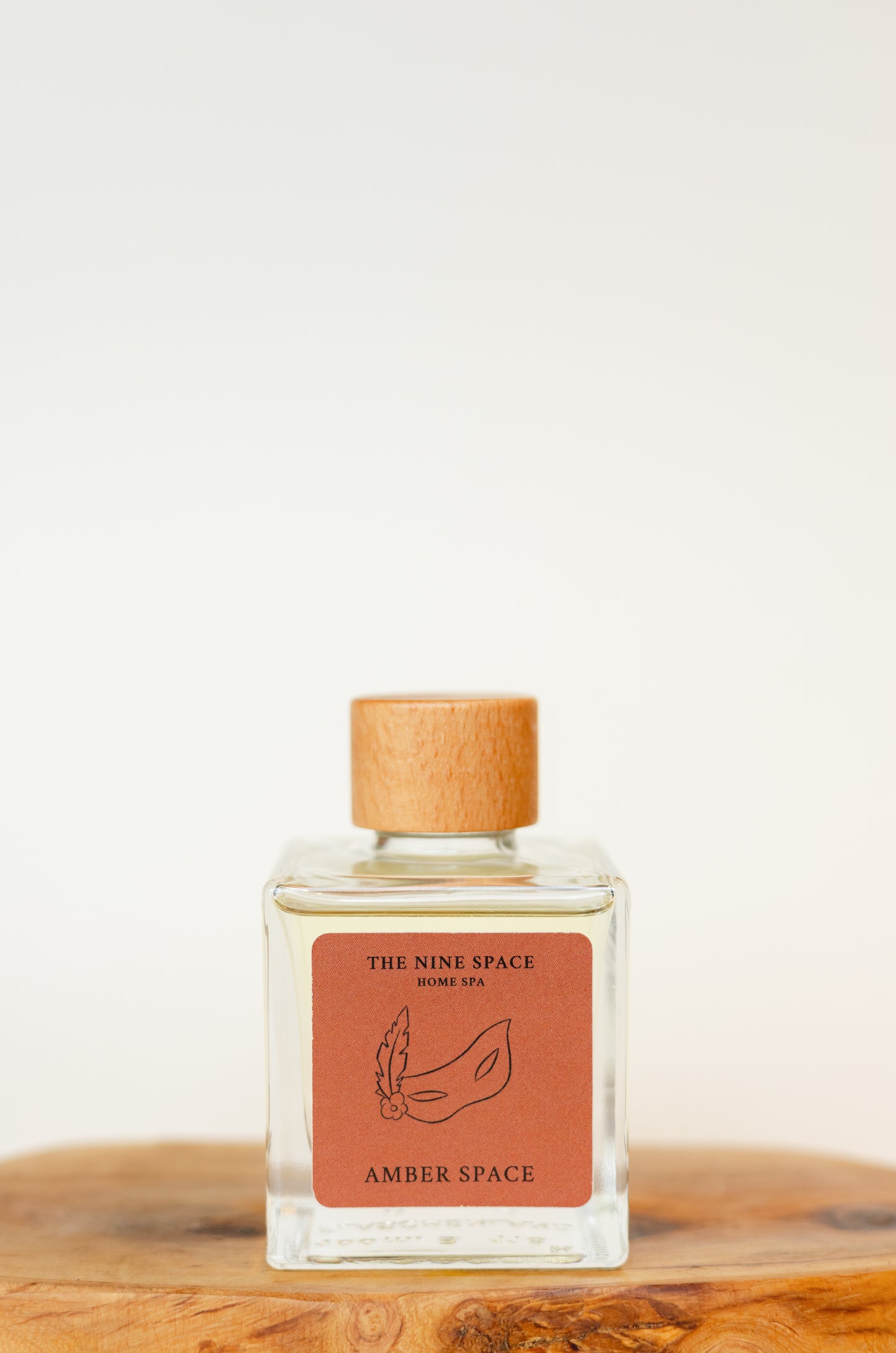 Amber Space Raumduft Stimmungsbild edel | THE NINE SPACE
