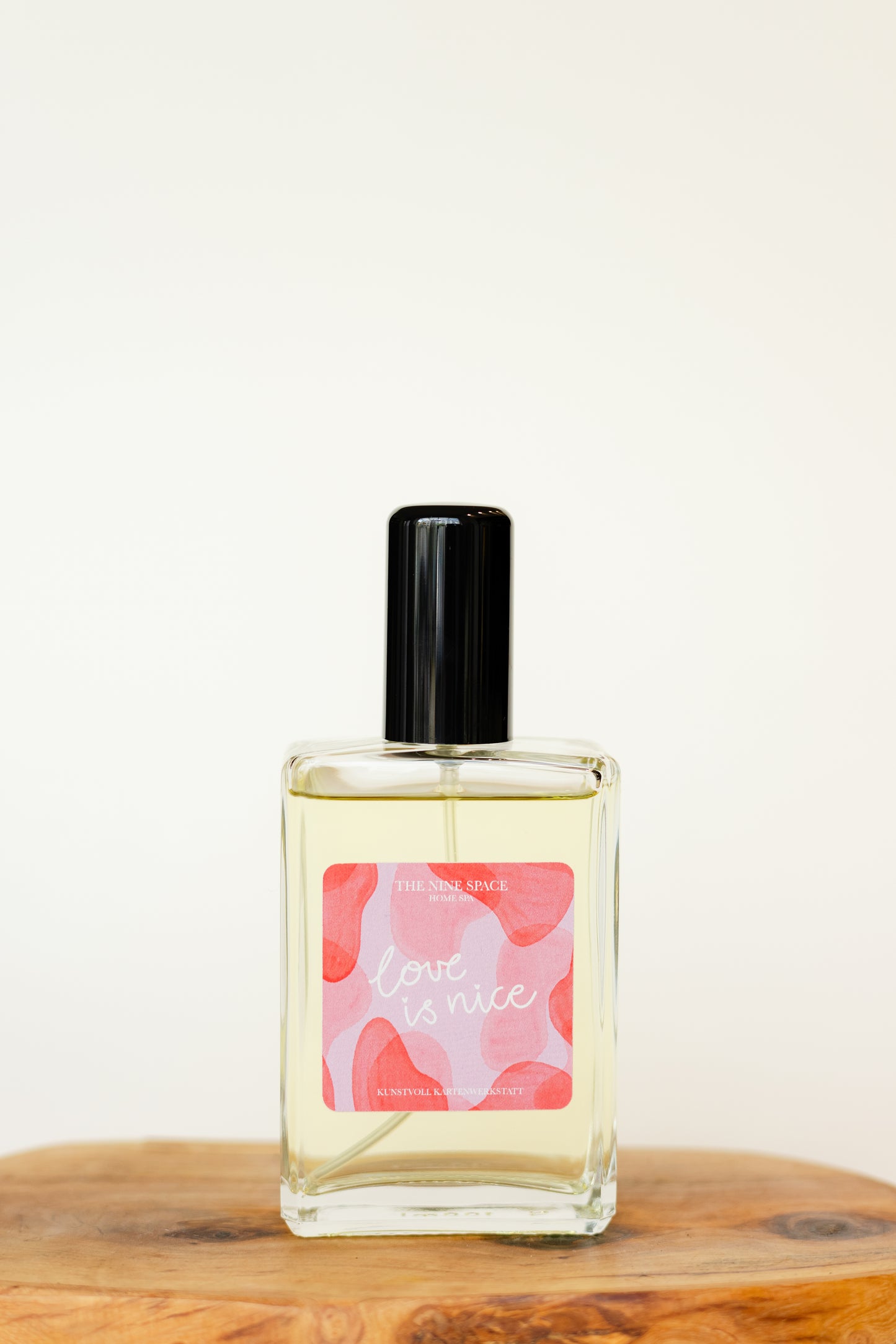 LIMITED EDITION - LOVE IS NICE Raumspray - Klarglas