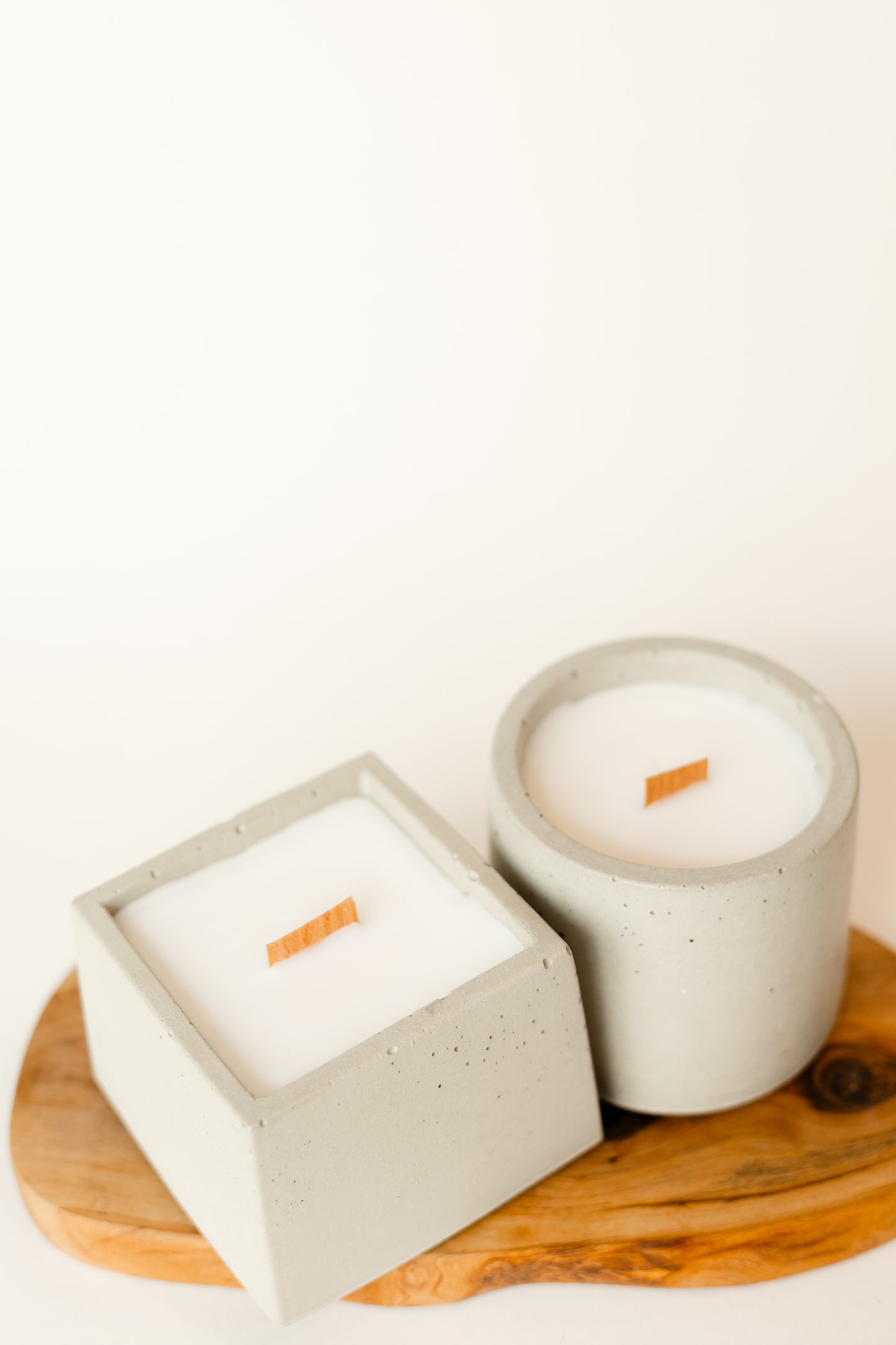 CALM CANDLE Deko Kerze in Oval und Quadrat Form | THE NINE SPACE