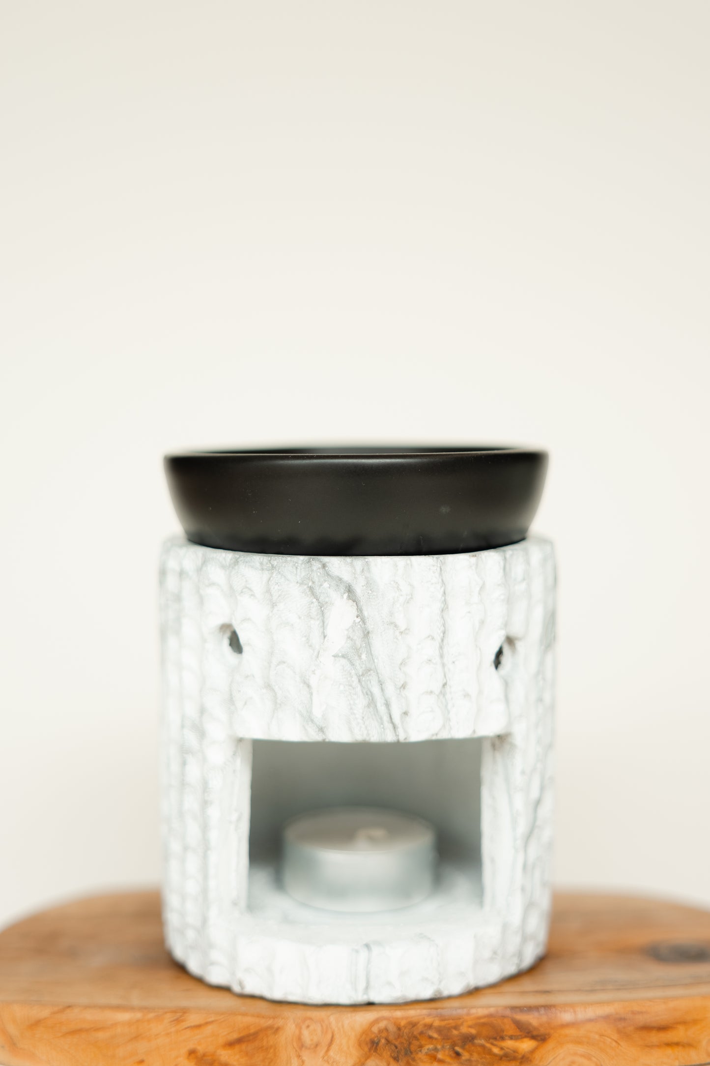 DARK ELEGANCE Duftlampe – Minimalistische Keramik-Duftlampe
