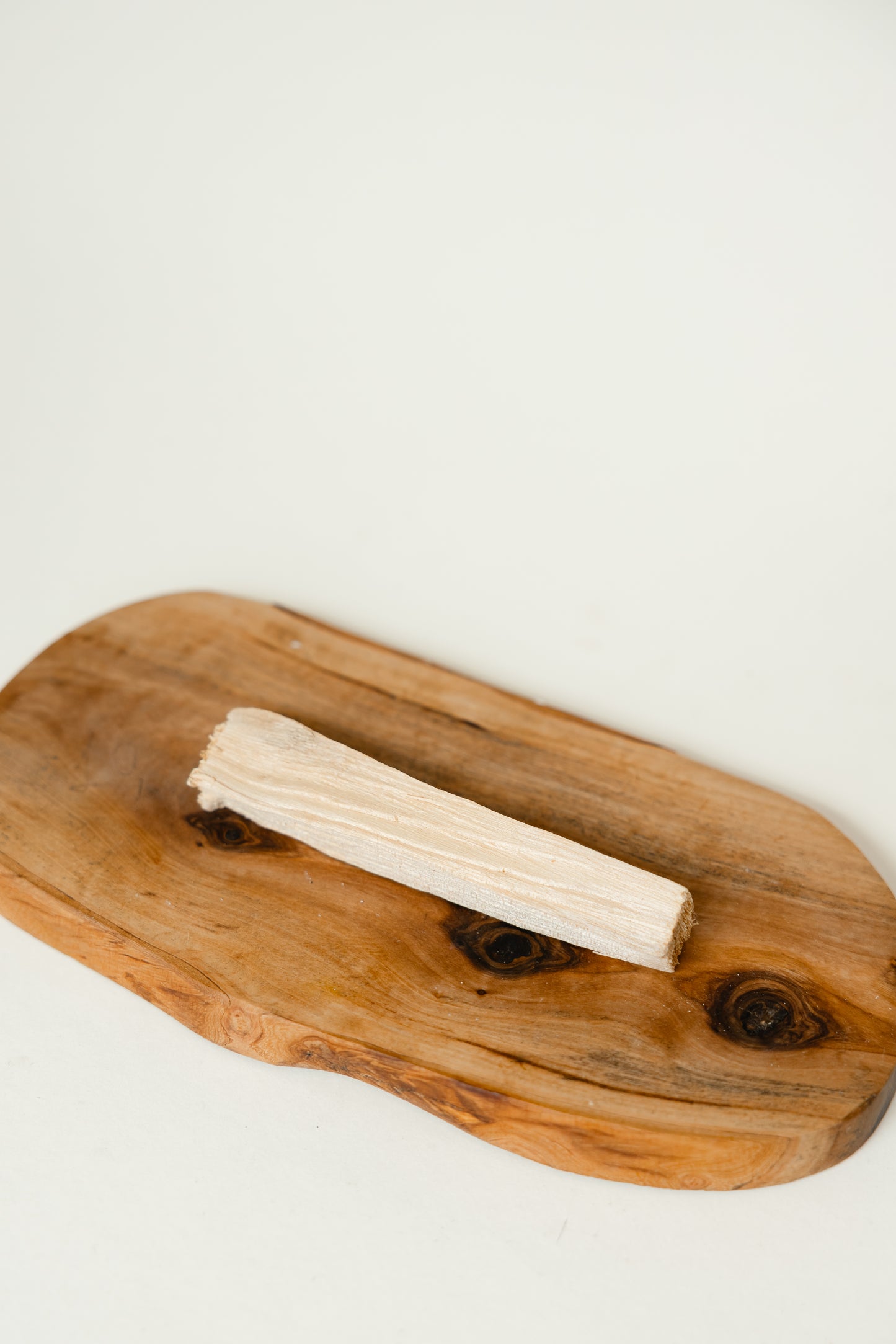 PALO SANTO – Heiliges Räucherholz aus Südamerika
