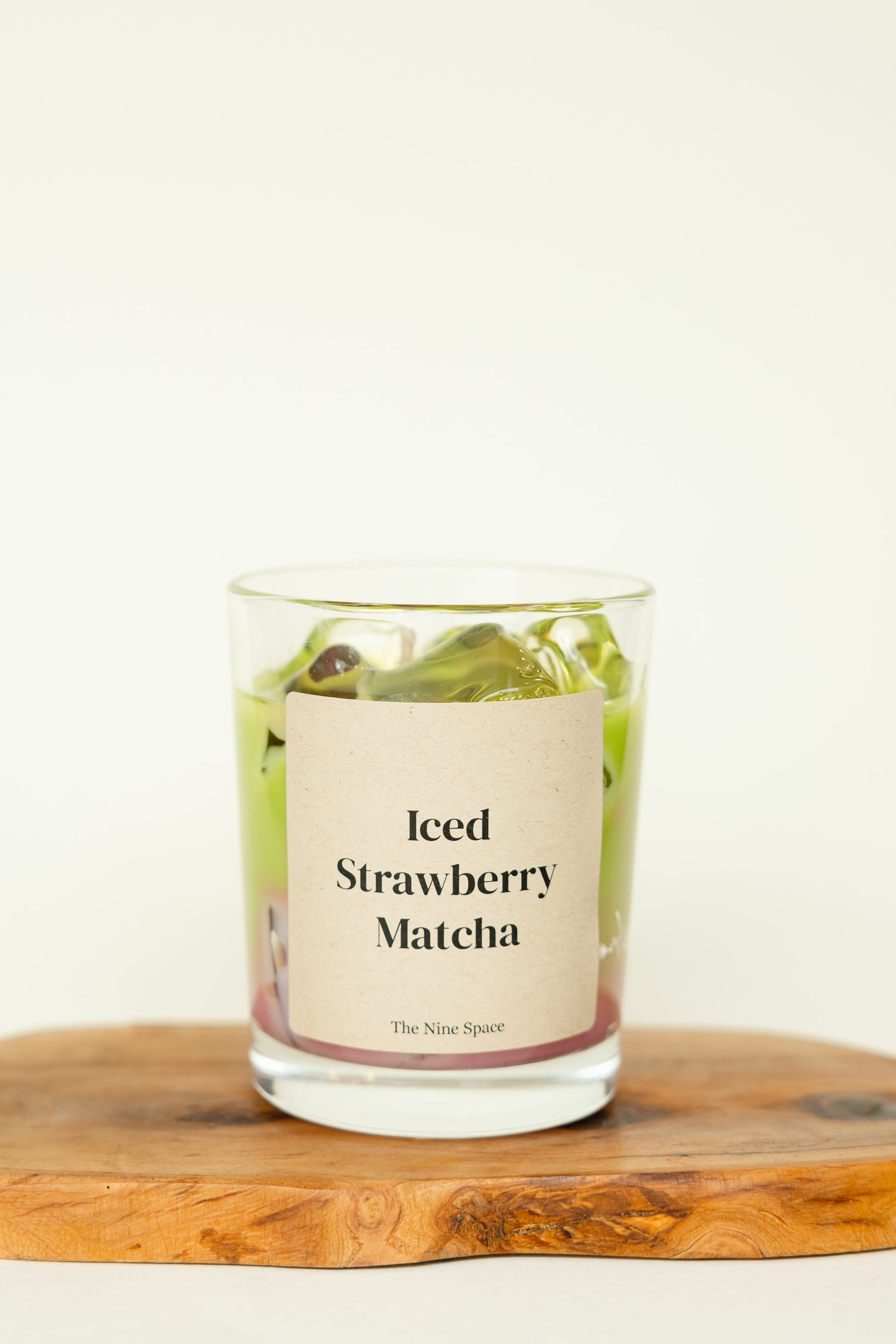 Iced STRAWBERRY MATCHA Duftkerze fruchtig Iced Look | THE NINE SPACE