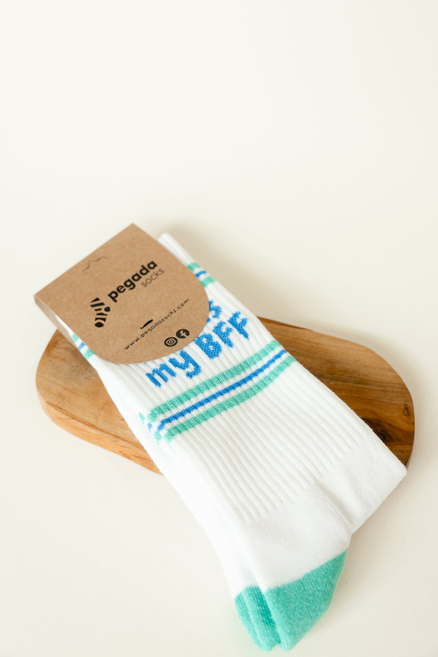 PEGADA Socken – Socken mit Humor & Statement