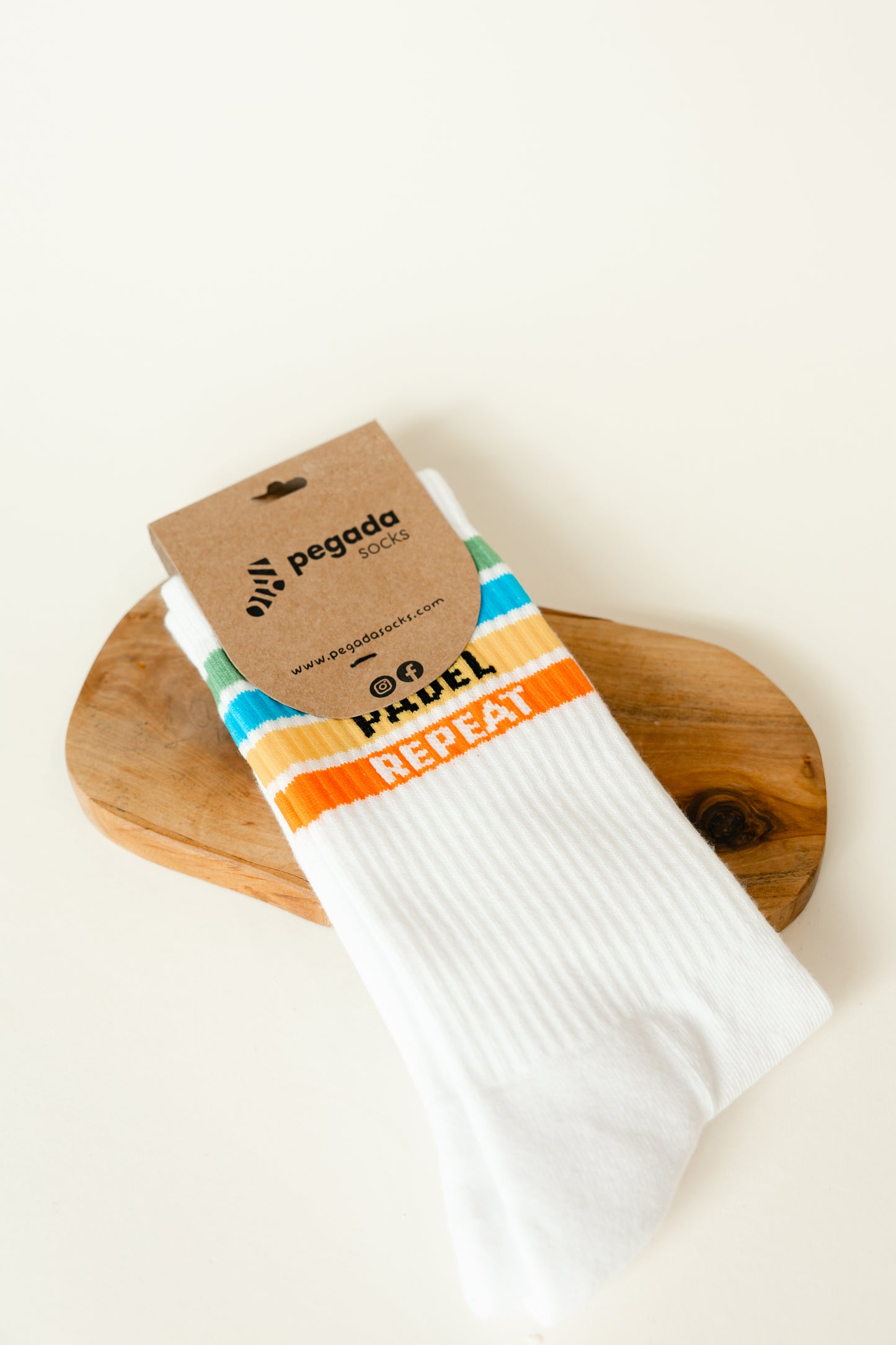 PEGADA Socken – Socken mit Humor & Statement